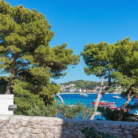Beach Residences Caroline Хвар Екстер'єр фото