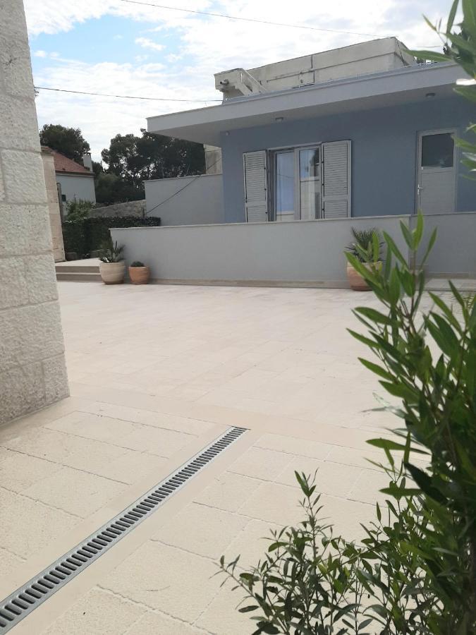 Beach Residences Caroline Хвар Екстер'єр фото