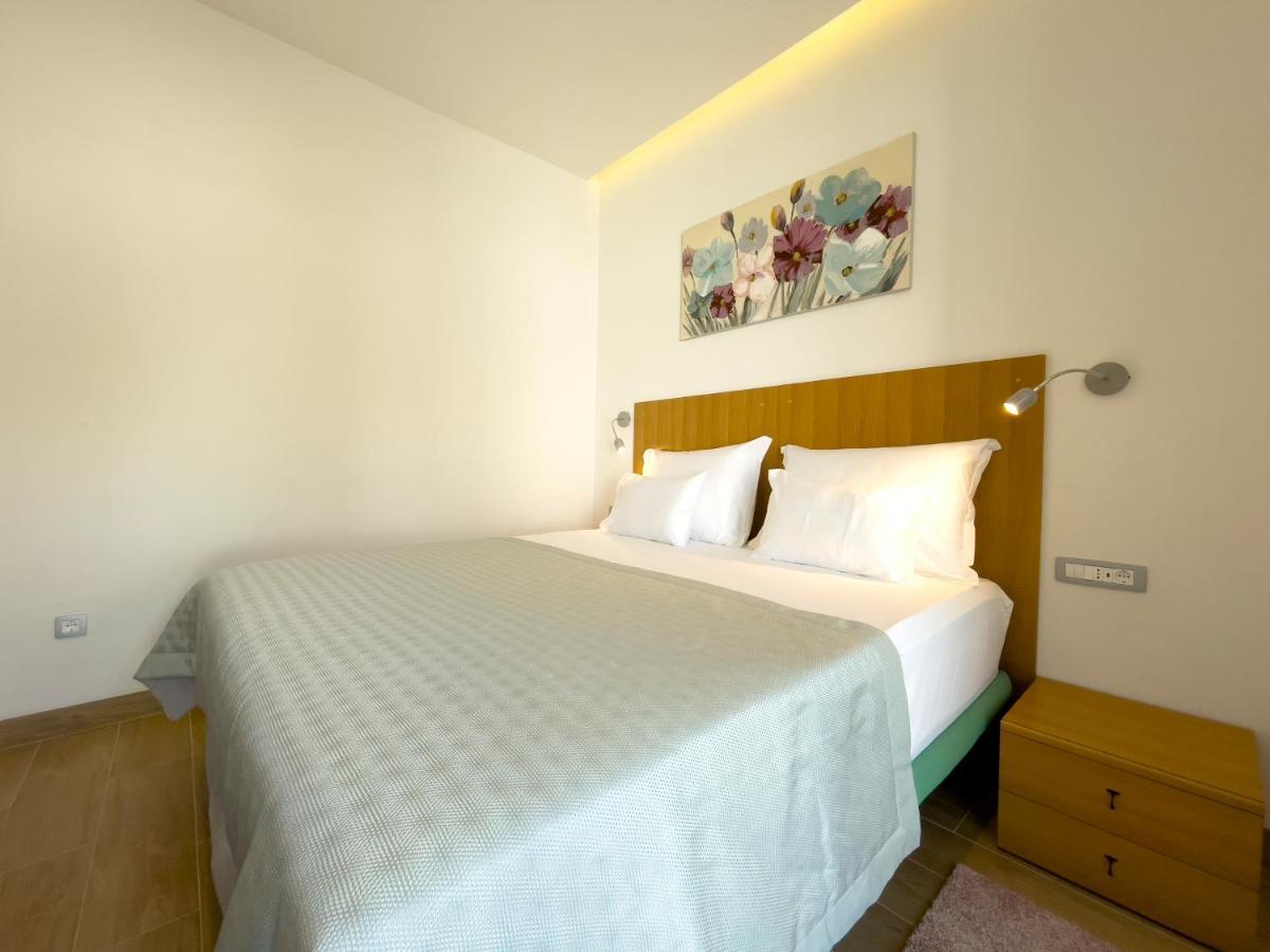 Beach Residences Caroline Хвар Екстер'єр фото
